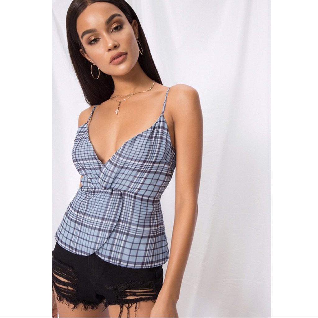 Nwt Superdown Skye Twist Cami In Blue Plaid